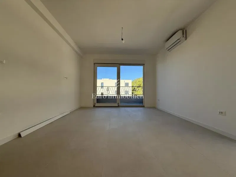 Makarska - two-bedroom apartment in a new building with a sea view – 3