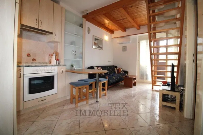 Apartment with Three Bedrooms – Červar Porat – 3