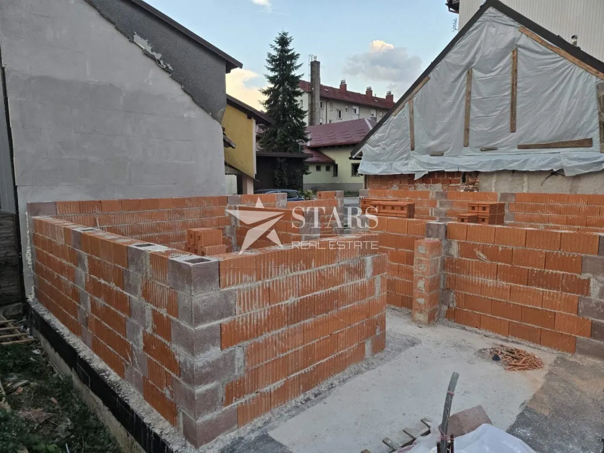Gorski kotar, Delnice – Hiša v gradnji, 160 m², možnost dveh stanovanjskih enot