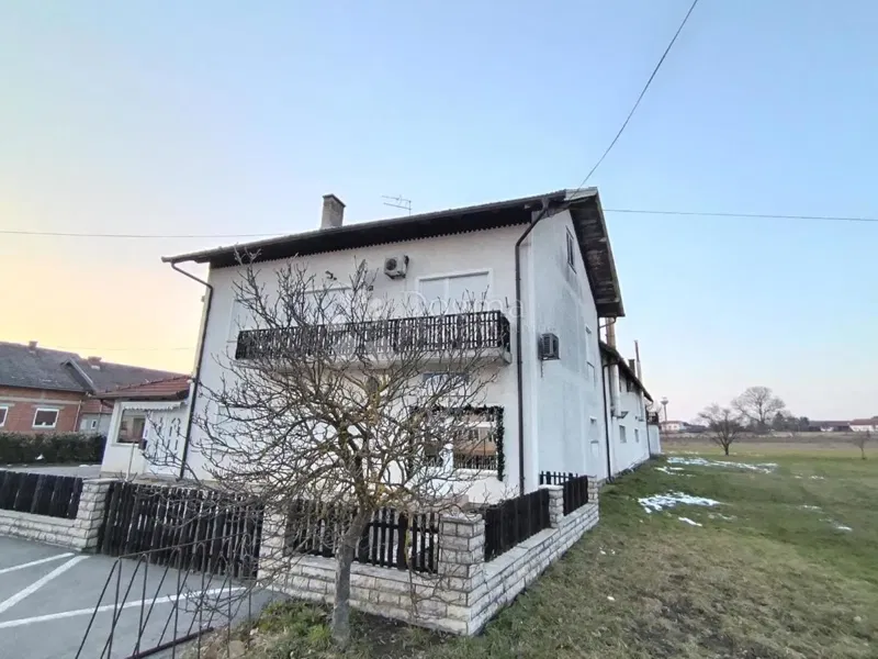 Dom Dubrava, 912m2 – 2