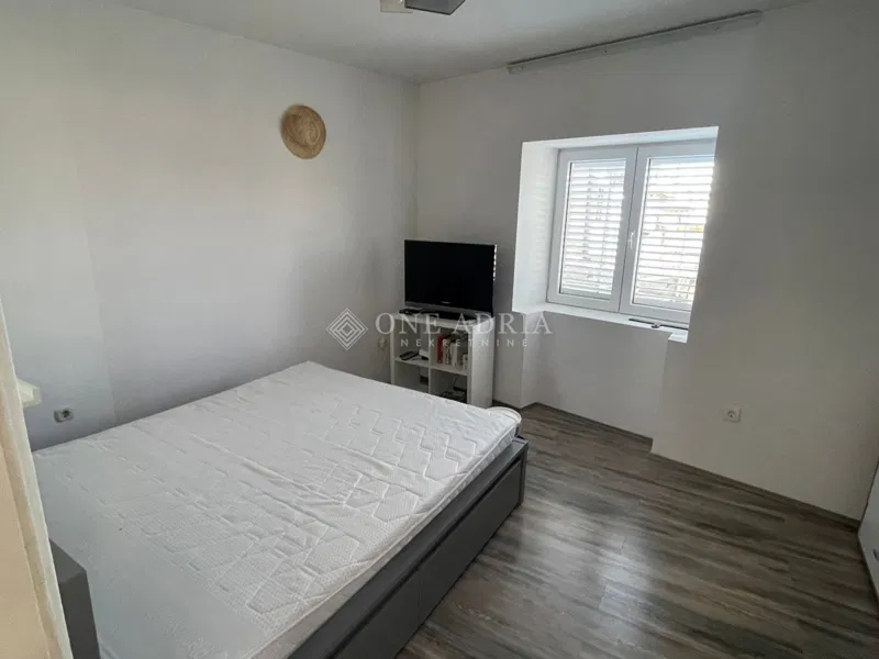 KUĆA PLUS DVA DODATNA APARTMANA BLIZU MORA – 3