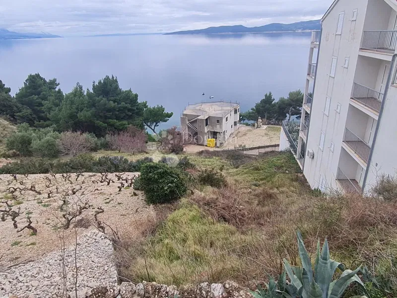 Építési telek Marušići, Omiš, 882m2 – 2