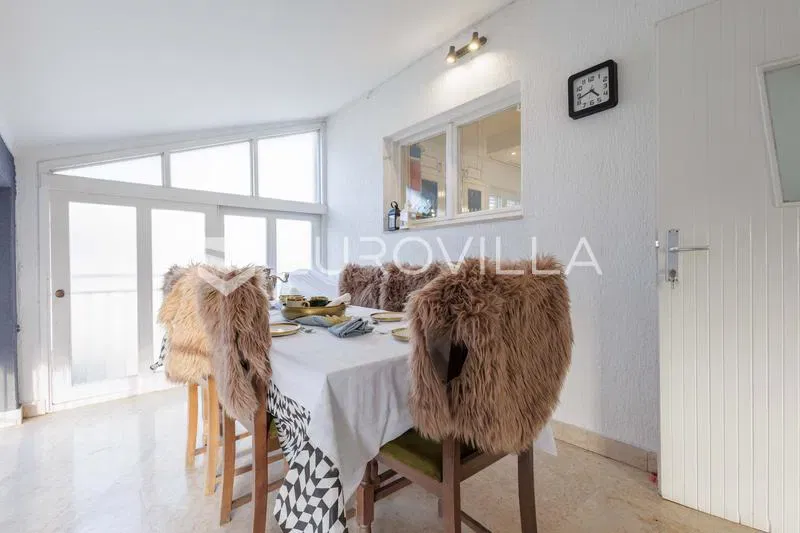 Istria, Pula, 3-Bedroom Apartment with Garden and Parking, 165 m² – 3