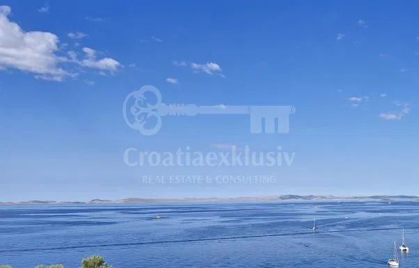 Murter i pogled na Kornate
