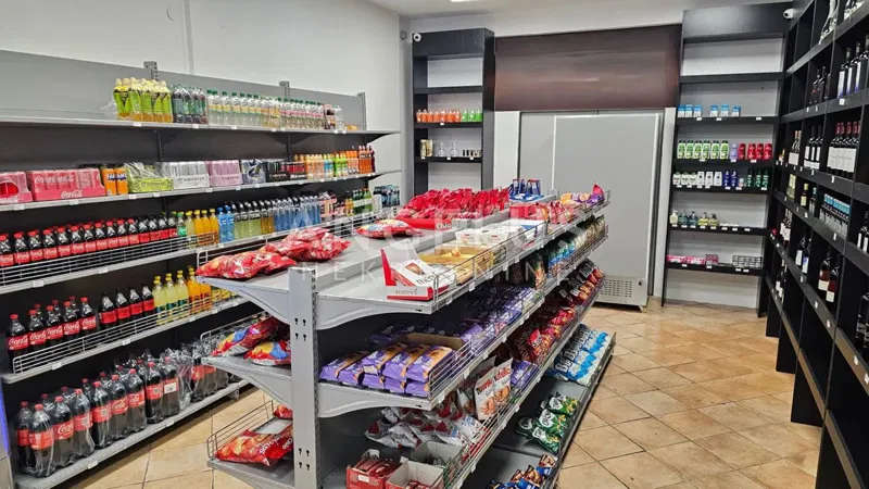 Immobile commerciale Sućidar – 2