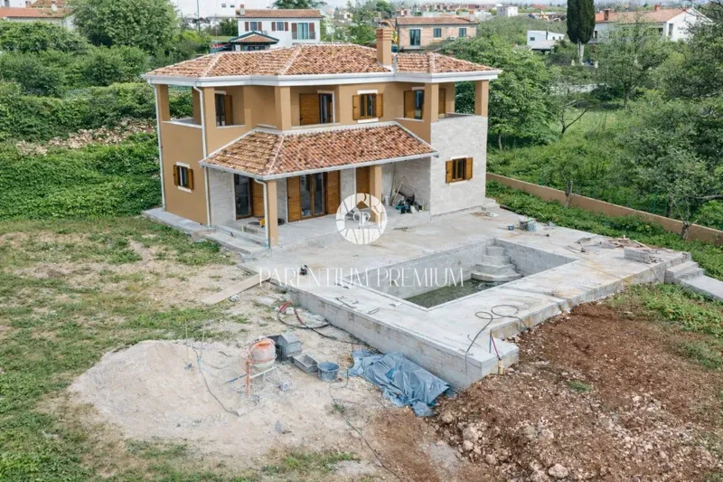 Detached House with Pool and Panoramic Sea View – 2