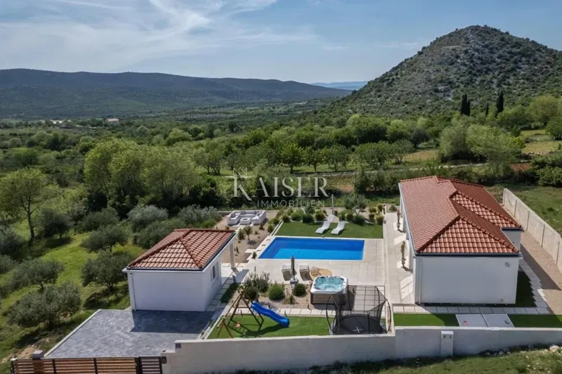 Una splendida casa vicino a Sebenico – 3