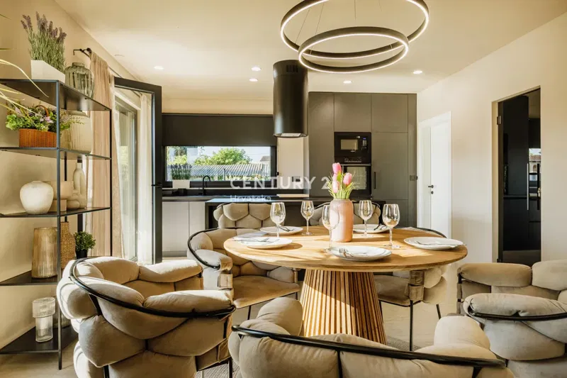 TAR, NEW, MODERN HOUSE WITH A POOL IN THE CENTER, 3 KM FROM THE SEA – 2