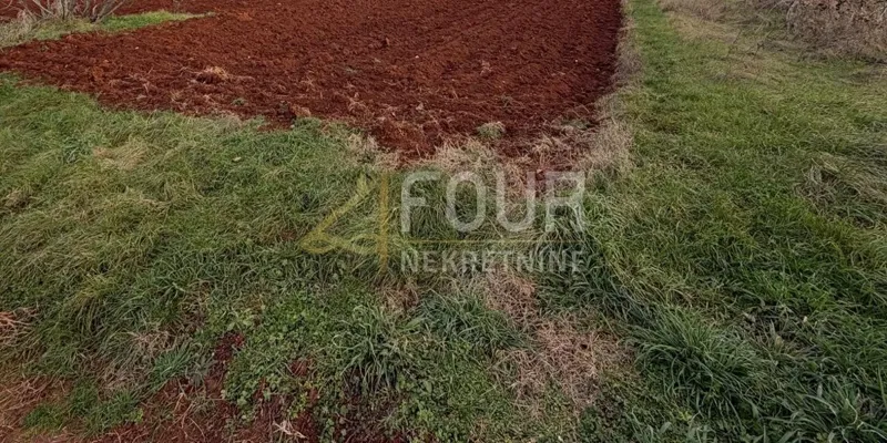 Istria, Parenzo - dintorni, terreno agricolo, 1180m2 – 2