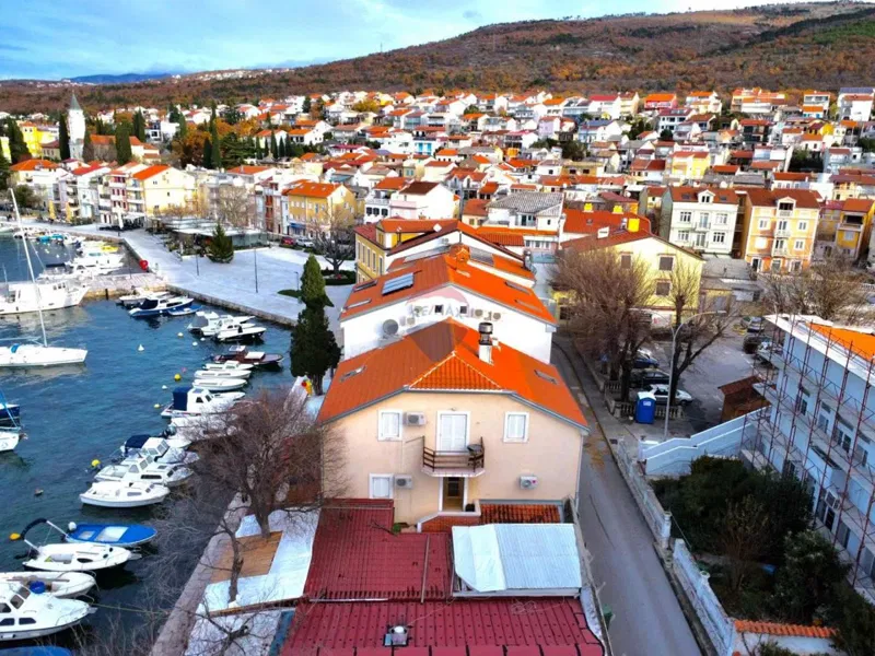Crikvenica, Selce – house with commercial space, first row by the sea – 3