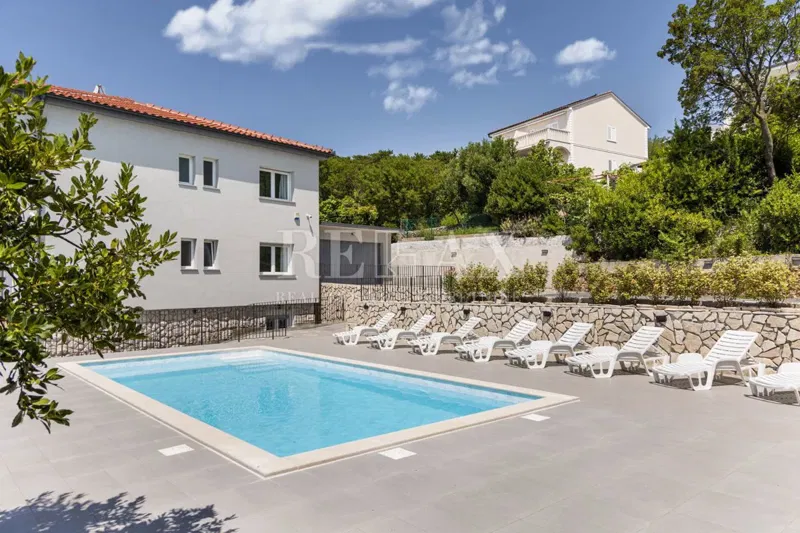 Povile - villa with pool, steps from the sea – 2