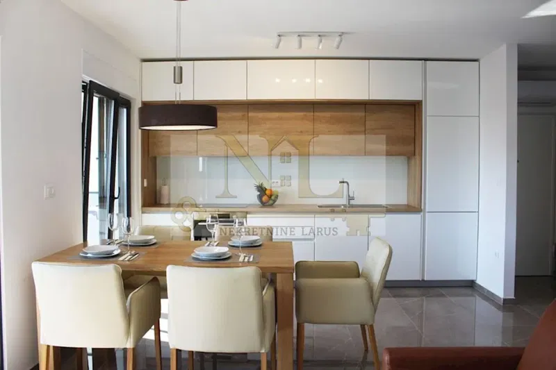 Apartment S4 on the first floor, 150 m from the sea, Okrug Gornji – 3