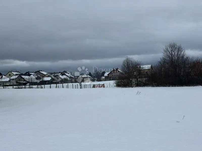 Építési telek Centar, Gospić, 2.100m2 – 3