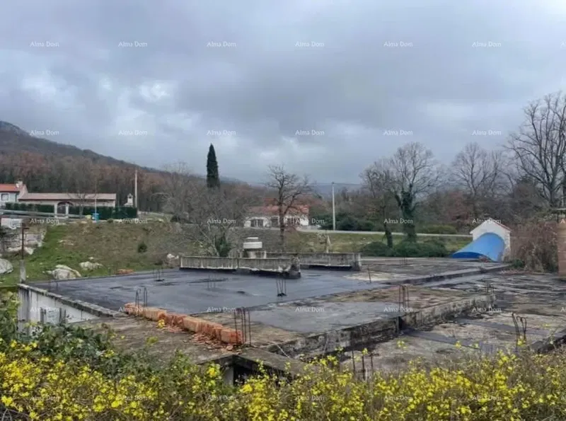 ISTRA  Lupoglav, nezavršen objekt s zemljištem i dozvolom za nadogradnju