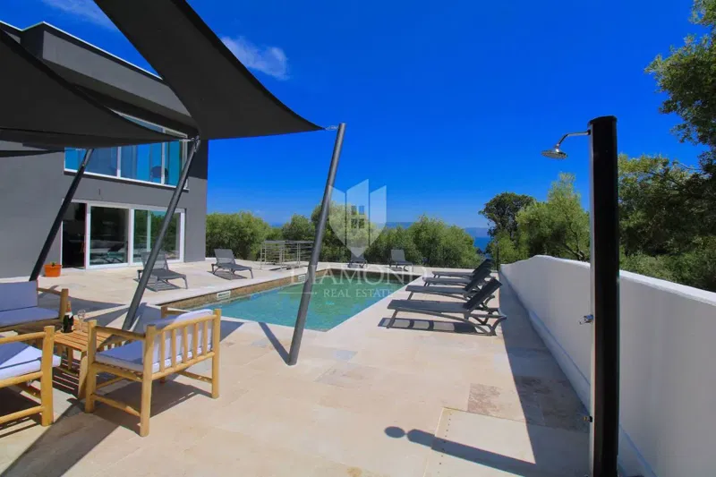 Rabac, Labin – Villa in posizione privilegiata con vista mare – 3