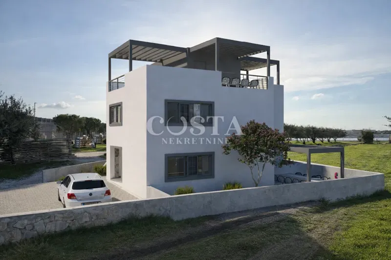 ZADAR, NIN - Apartment in a duplex villa with swimming pool 50 m from the sea – 2
