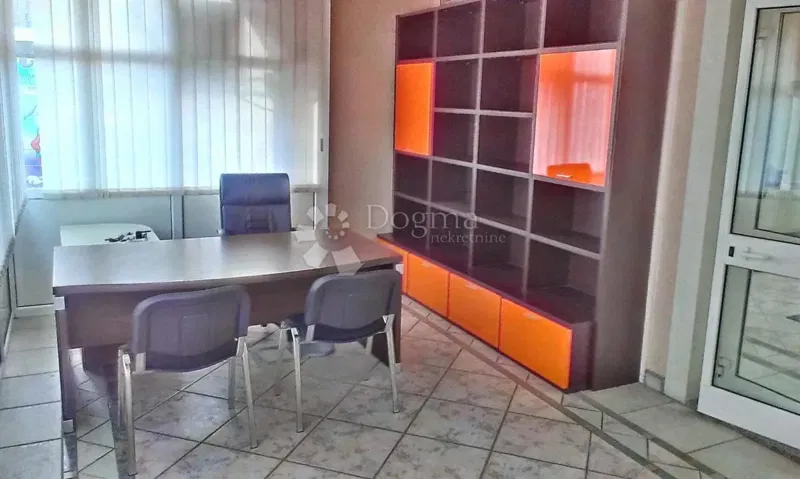 Kereskedelmi Kastav, 200m2