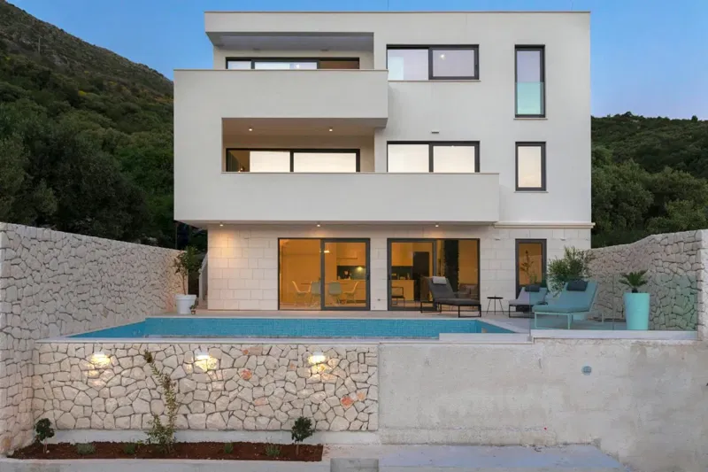 Villa di lusso vicino alla spiaggia con vista mare – 3