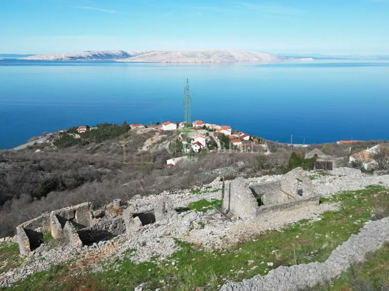 Senj, Sveti Juraj - građevinsko zemljište sa projektom za 3 luksuzne vile