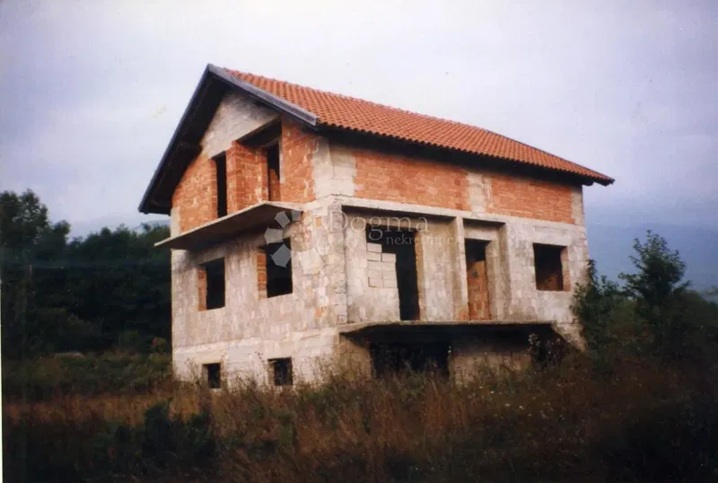 Dům Donji Lapac, 191m2