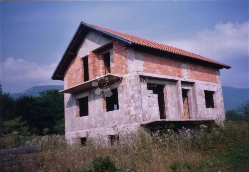 Dom Donji Lapac, 191m2 – 2