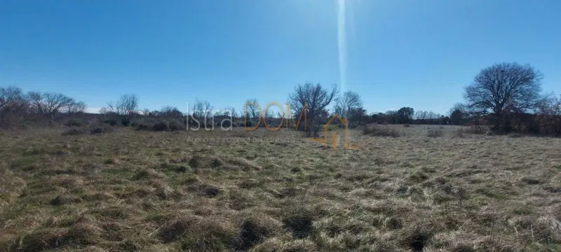 Land Jadreški, Ližnjan, 740m2 – 2