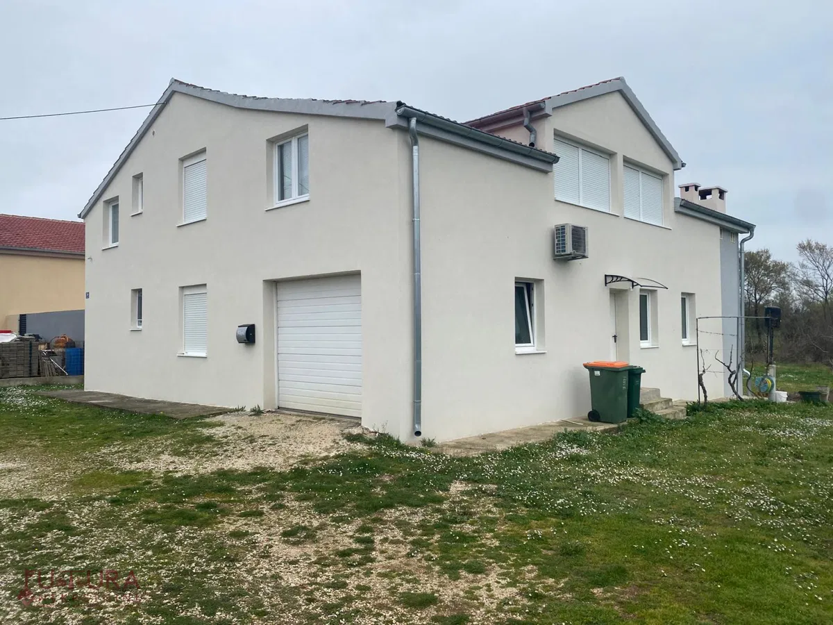 ZADAR - ZEMUNIK, KUĆA 300 M2, PRODAJA.