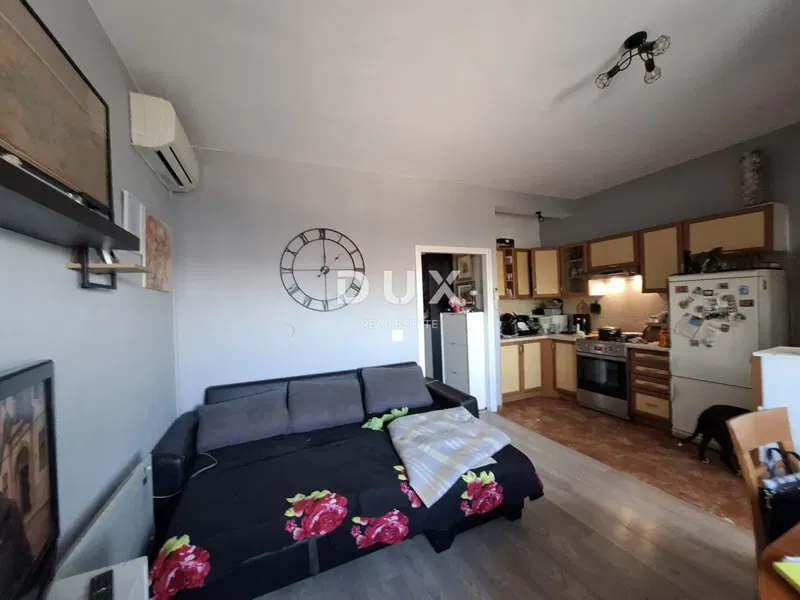 ISZTRIA, PEROJ - Apartman a központban, tengerre néző kilátással – 3