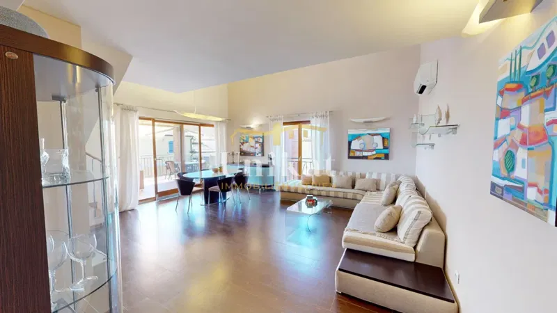 Two-story apartment with 4 bedrooms – 3