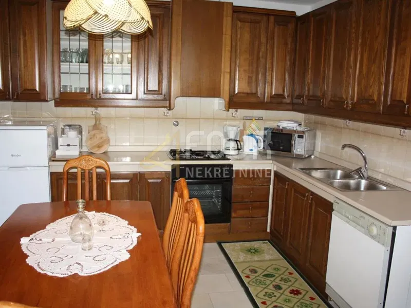 Rental, Opatija, Pobri, 2 bedrooms, living room, kitchen, 80m2 – 3