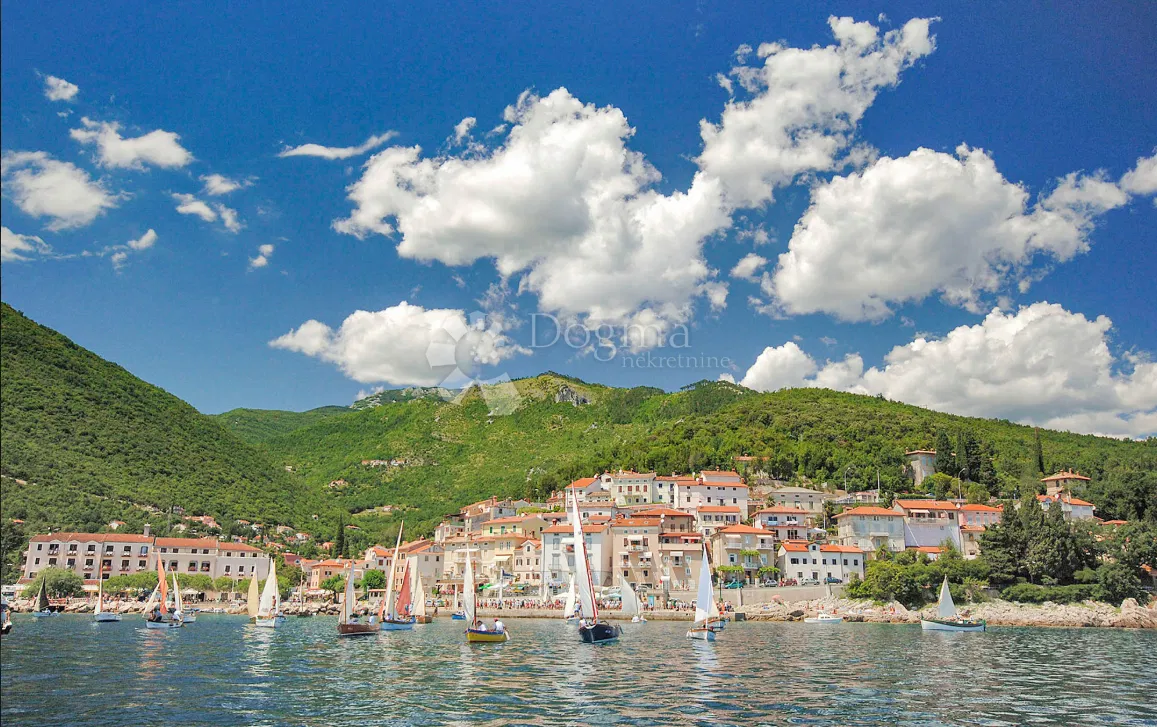 Építési telek Mošćenička Draga, 667m2
