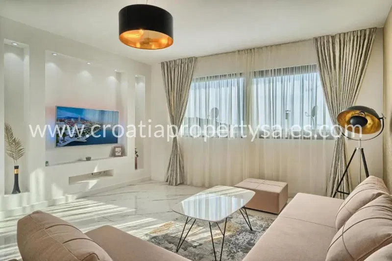 Split, villa for sale, 1.400.000 € – 3