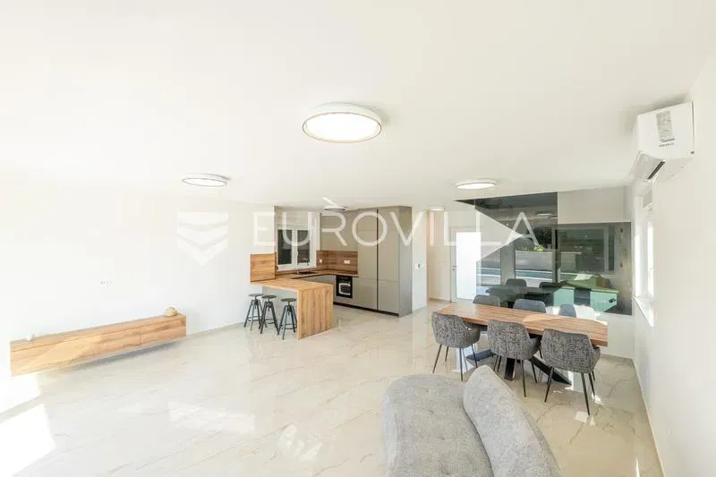 Casa Privlaka – 2