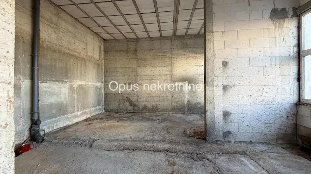 METKOVIC, Unka - poslovni prostor 100,4 m2 (Video)