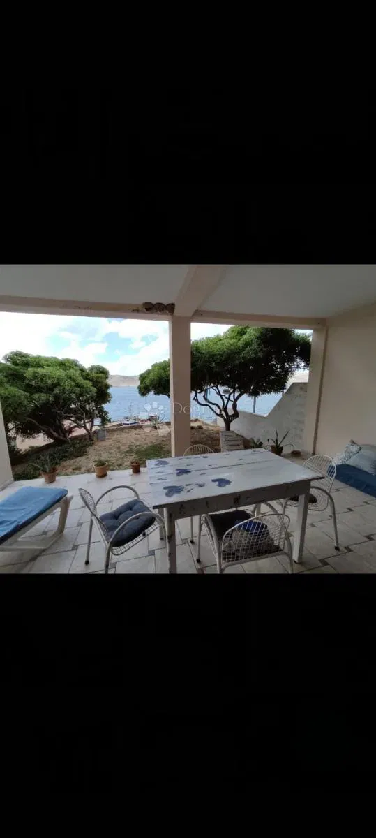 Appartamento Miškovići, Pag, 76m2 – 2