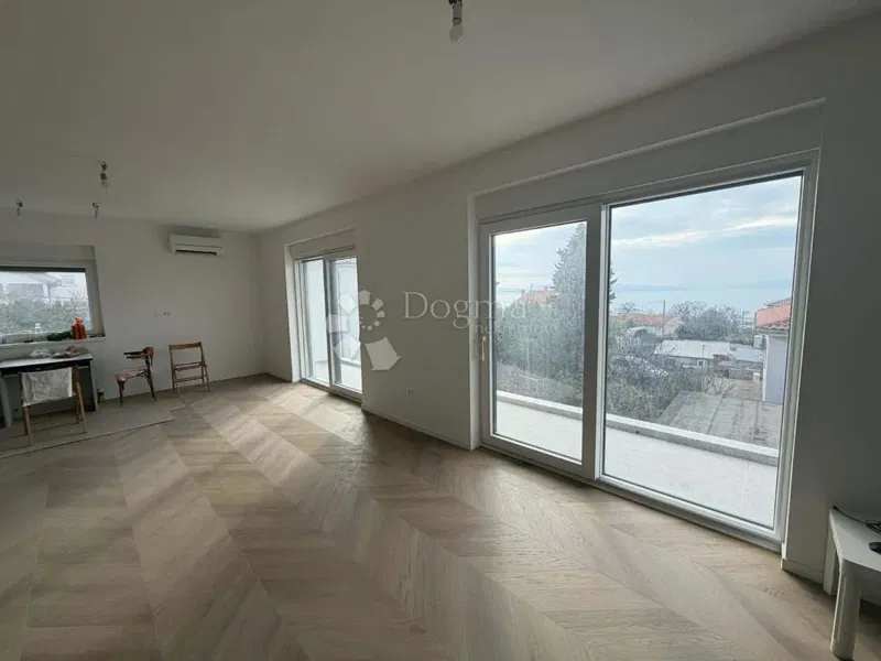 Flat Kostrena, 110m2 – 2
