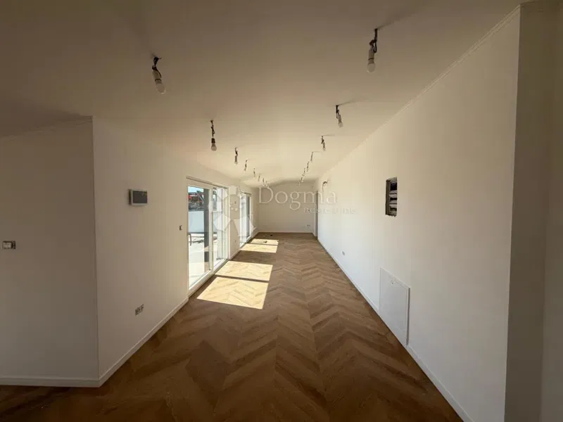 Allogio Kostrena Sveta Lucija, Kostrena, 220m2 – 2