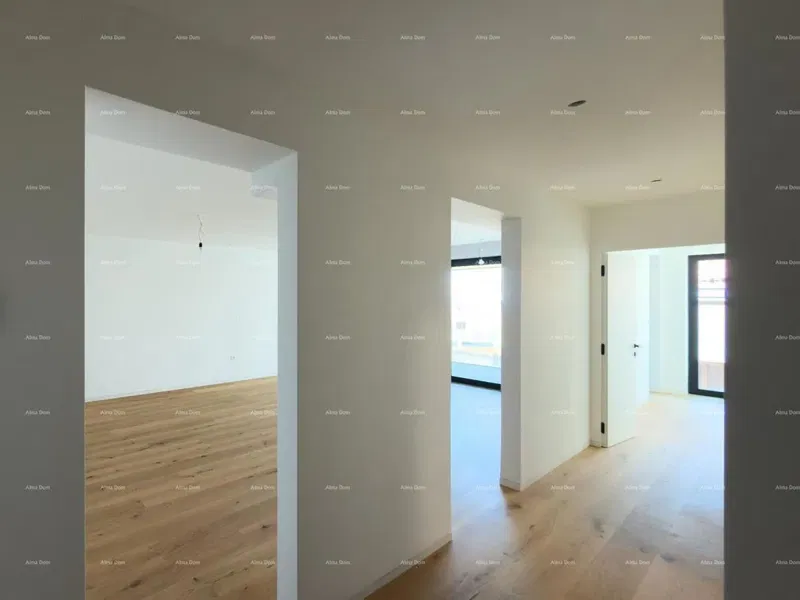 Sale of apartments in a residential-commercial building with a sea view, center of Umag! S3 – 2