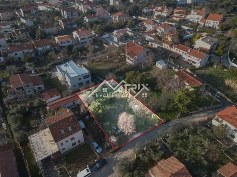 Štinjan, zazidljiva parcela – top lokacija in investicija – 2