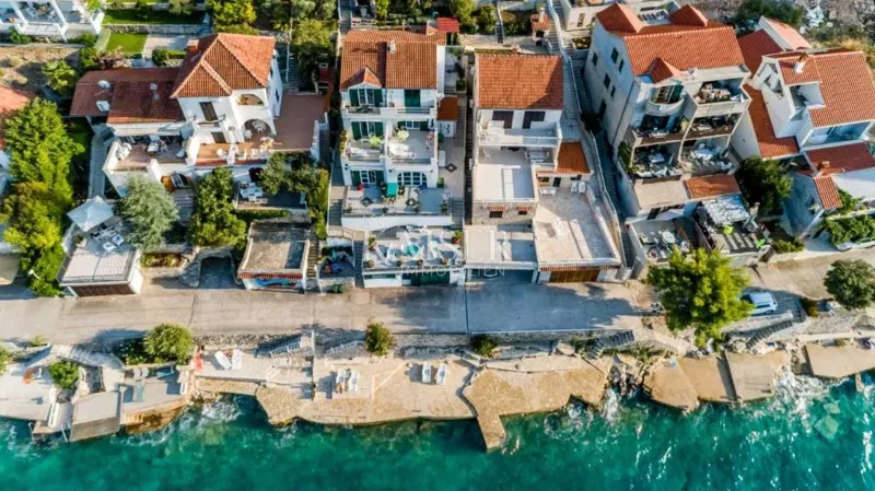 Šibenik - ház az első sorban a tengertől – 2