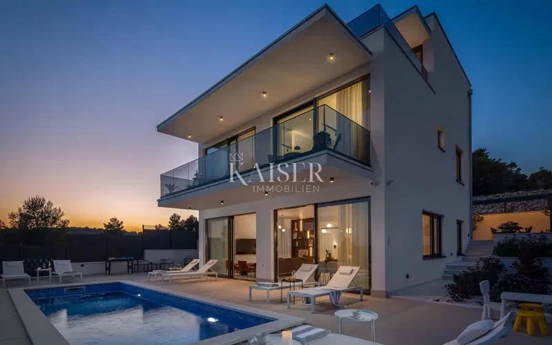 Exclusive Sea View Villa Okrug Gornji – 3
