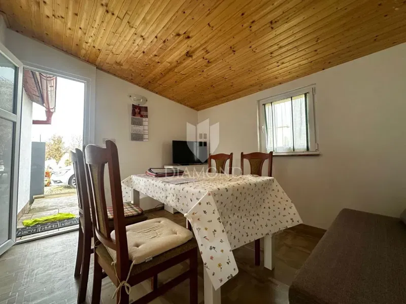 Poreč – Legalized house on a large agricultural plot – 3