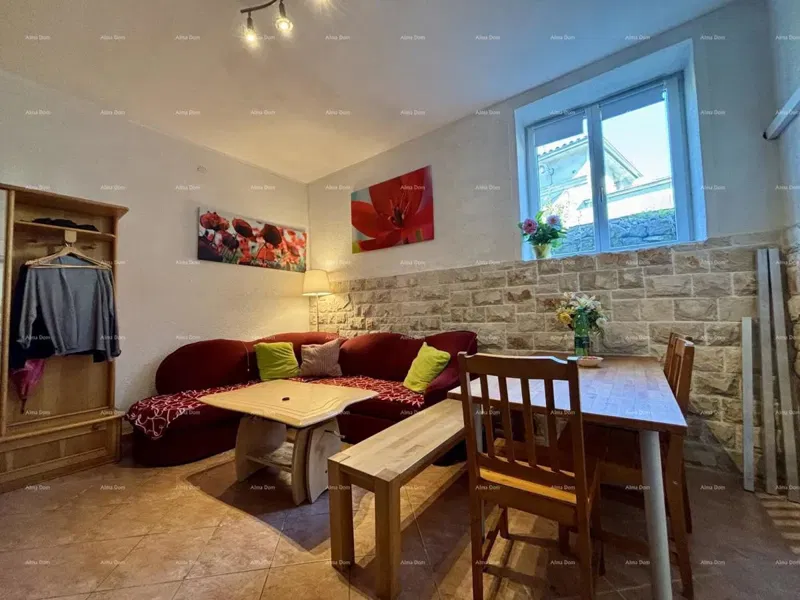 PULA, centro – vendita / appartamento 55 m² con giardino e posto auto – 2