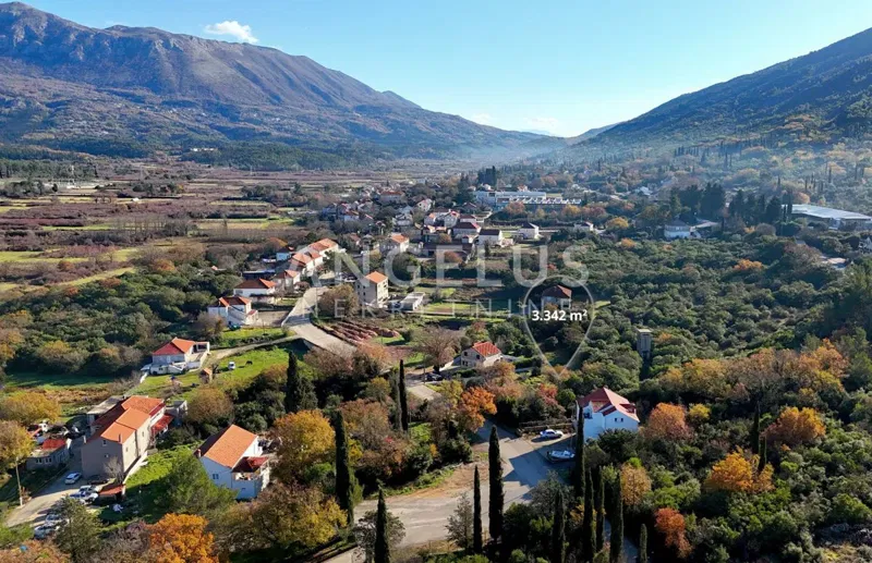 Konavle, Gruda – građevinsko zemljište blizu magistrale, 3.342 m2 – PRODAJA