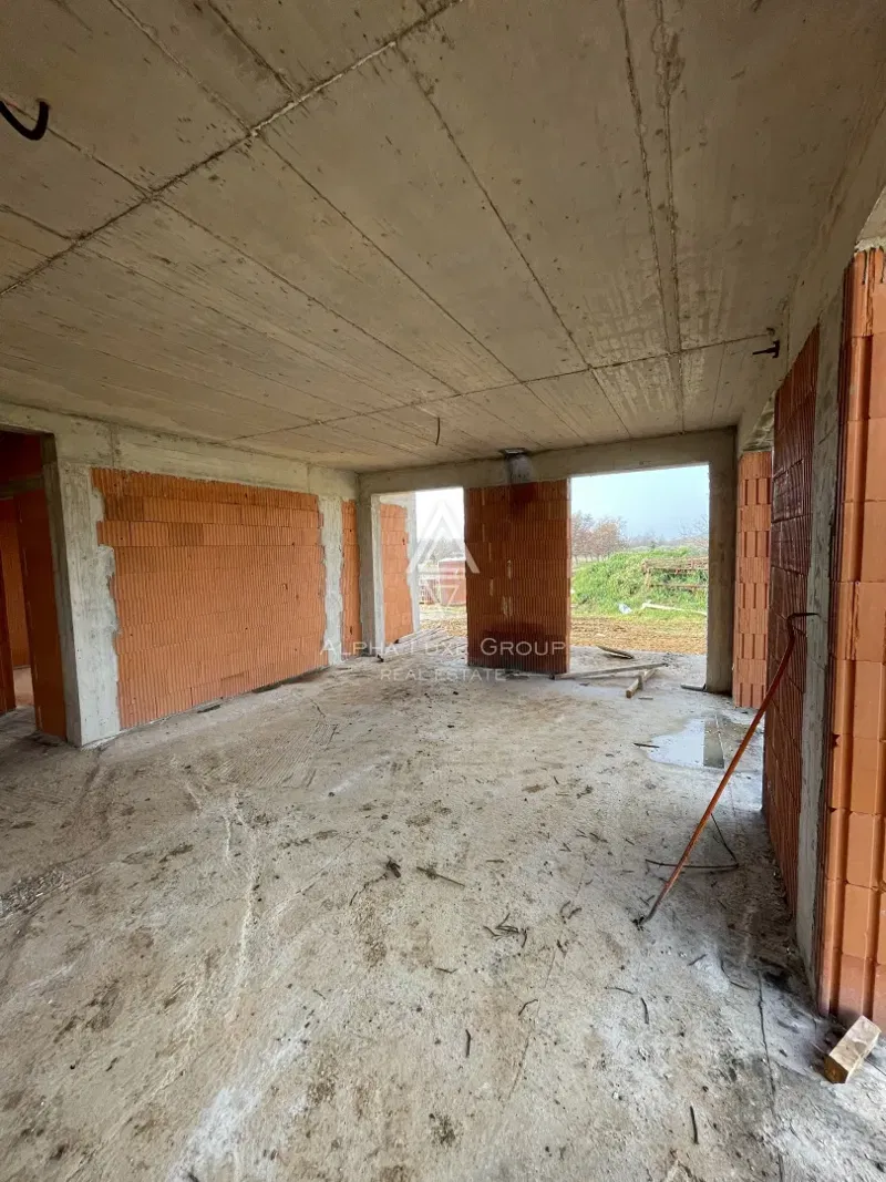 Isztria, Poreč – modern lakás privát udvarral – 3