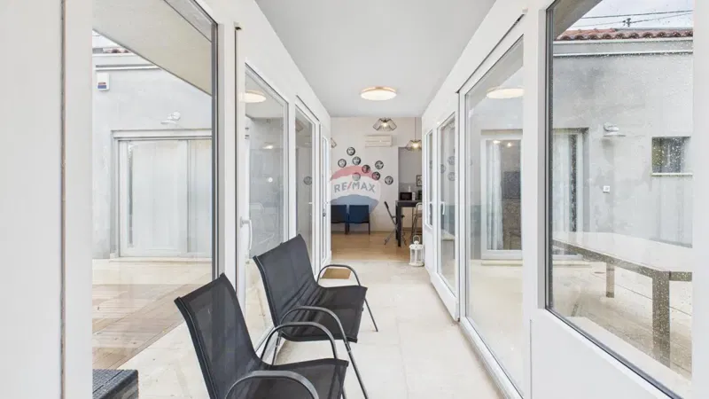 Elegant villa with pool near Poreč – 2