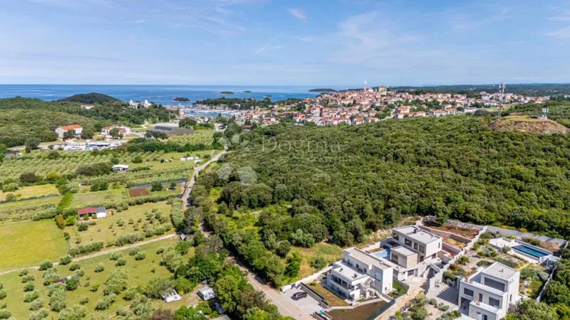 Teren sa građevinskom dozvolom