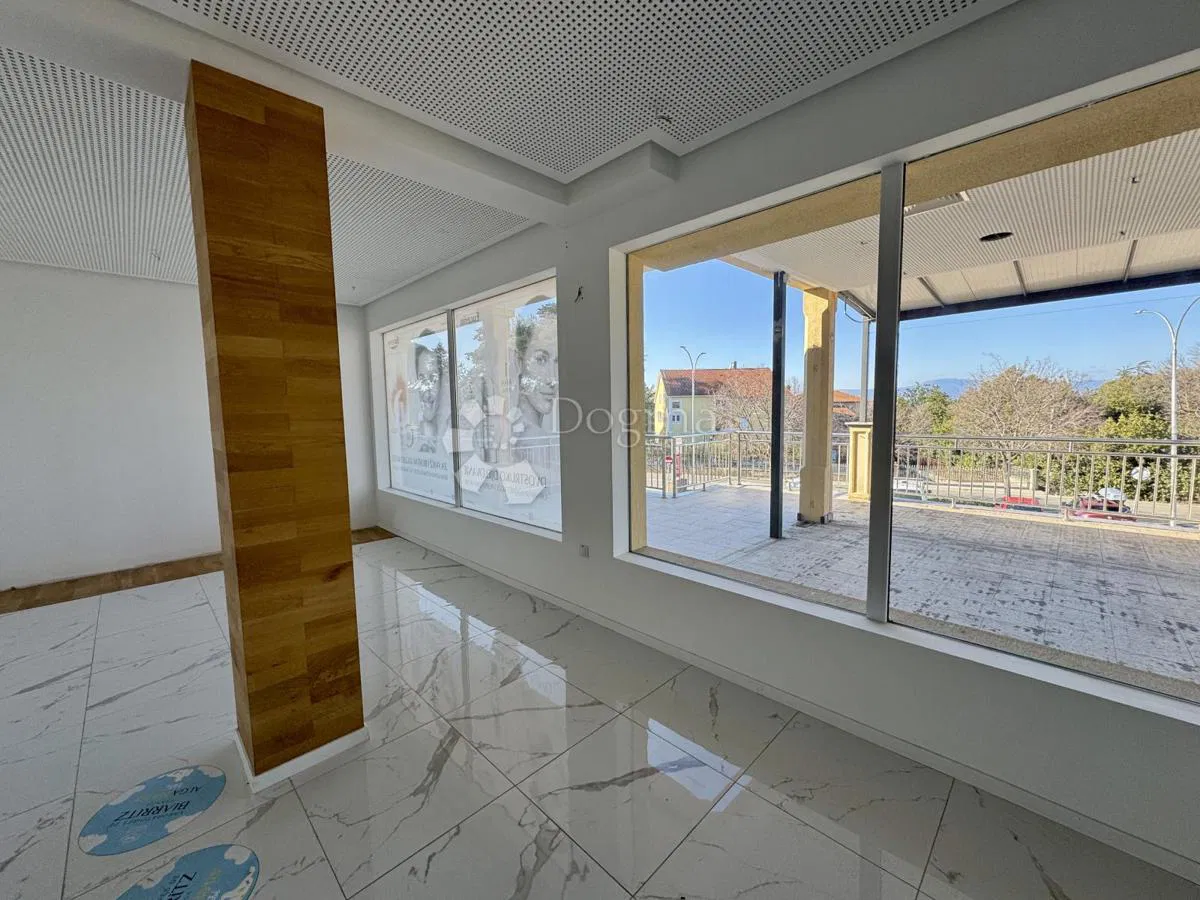 Kereskedelmi Krk, 244m2