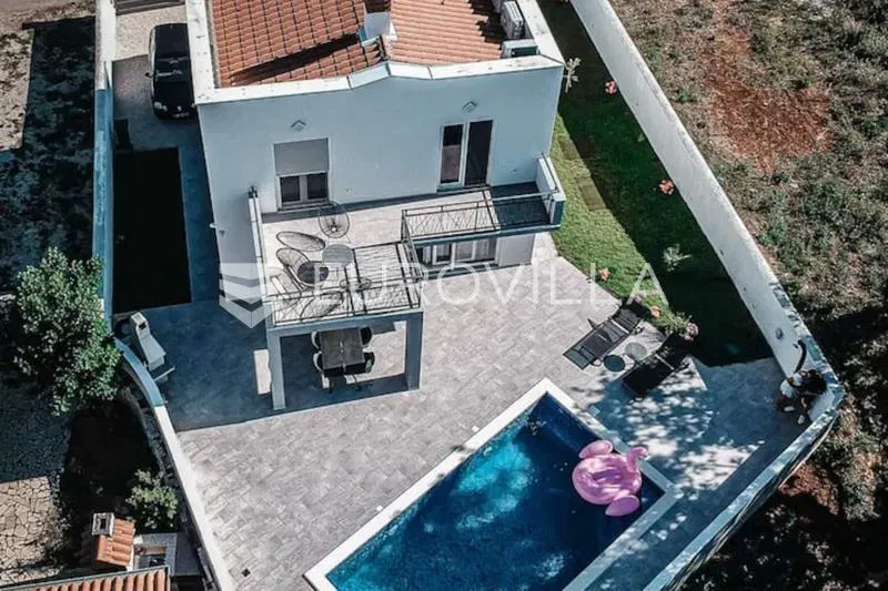 Marčana, Kavran, Modern kuća with Pool and Comfortable Interior - 1.2 km from the sea – 2