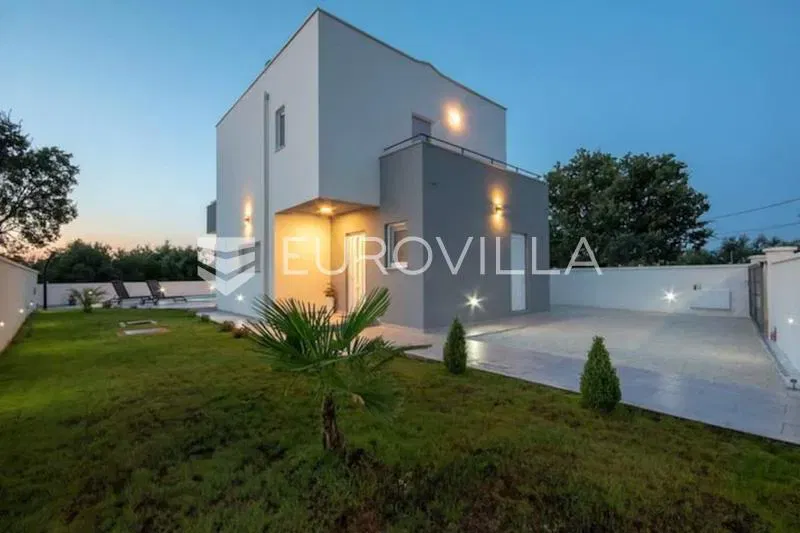 Marčana, Kavran, Modern kuća with Pool and Comfortable Interior - 1.2 km from the sea – 3